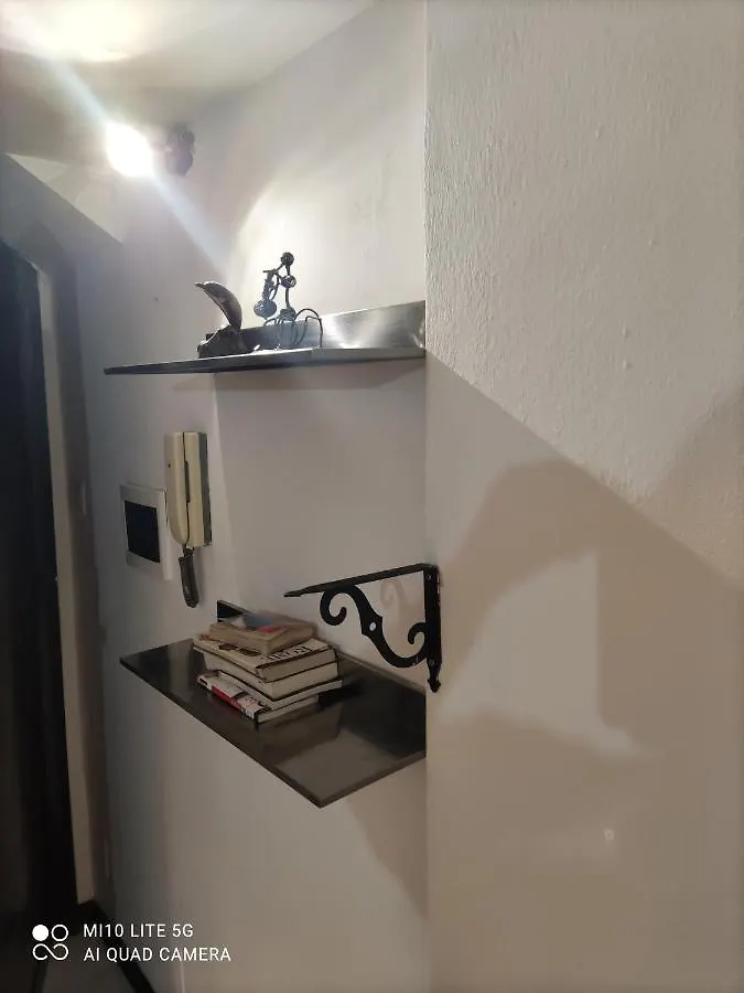 Studio In Trastevere Panieri 48 10 Rome